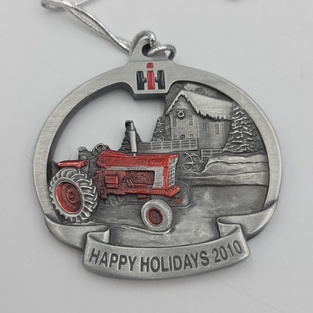 Case IH International Harvester 2010 Pewter Christmas FARMALL 1066 Ornament NEW
